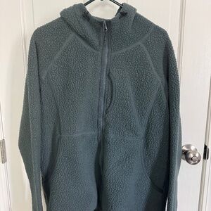 2 Unisex Snow Peak Thermal Boa Fleece Jackets L (men and women)